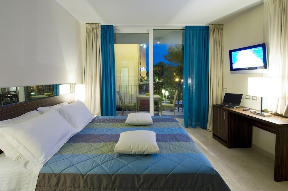 Mercure Lungomare 4* Rimini