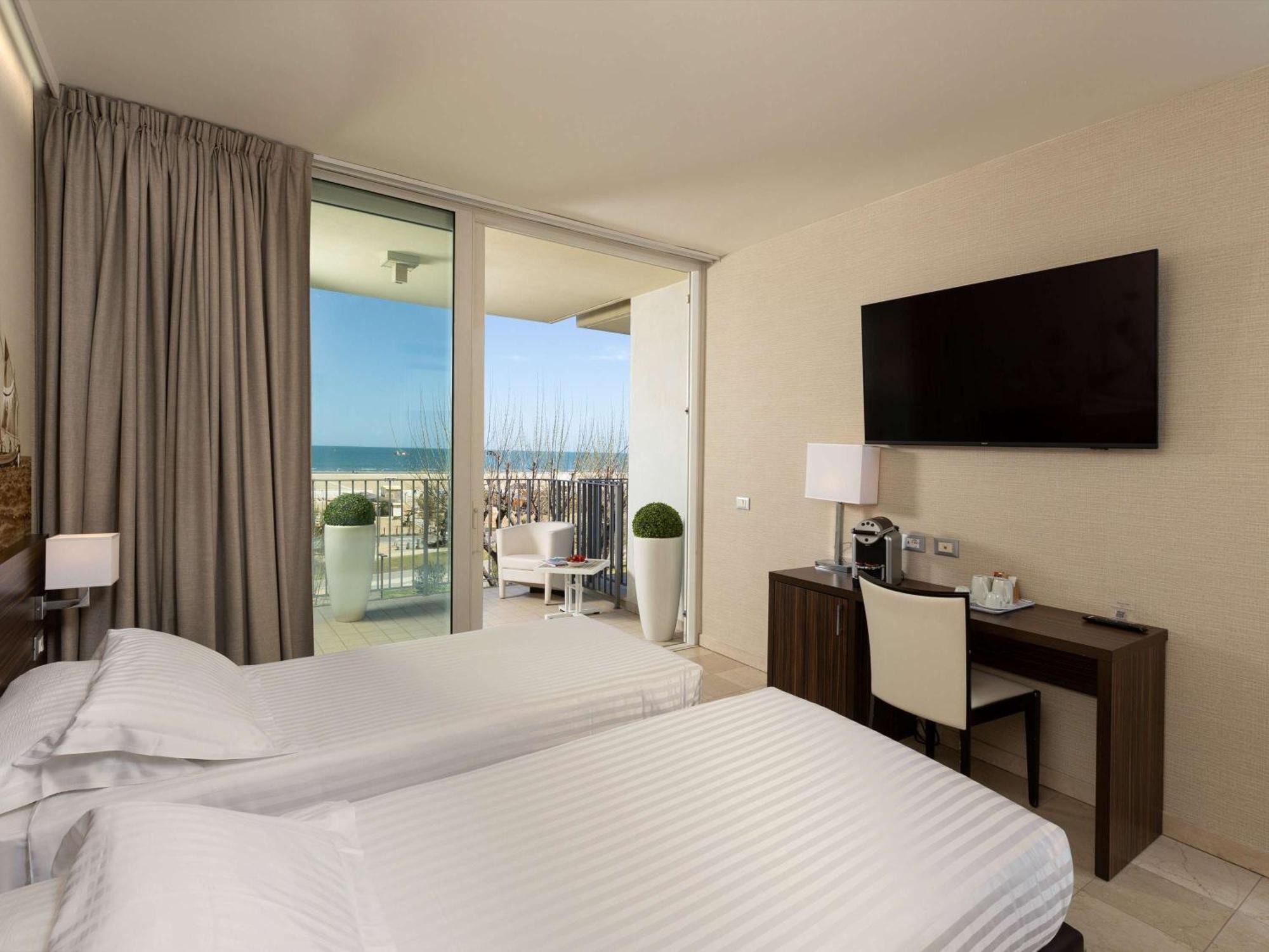 Mercure Lungomare Hotel 4*