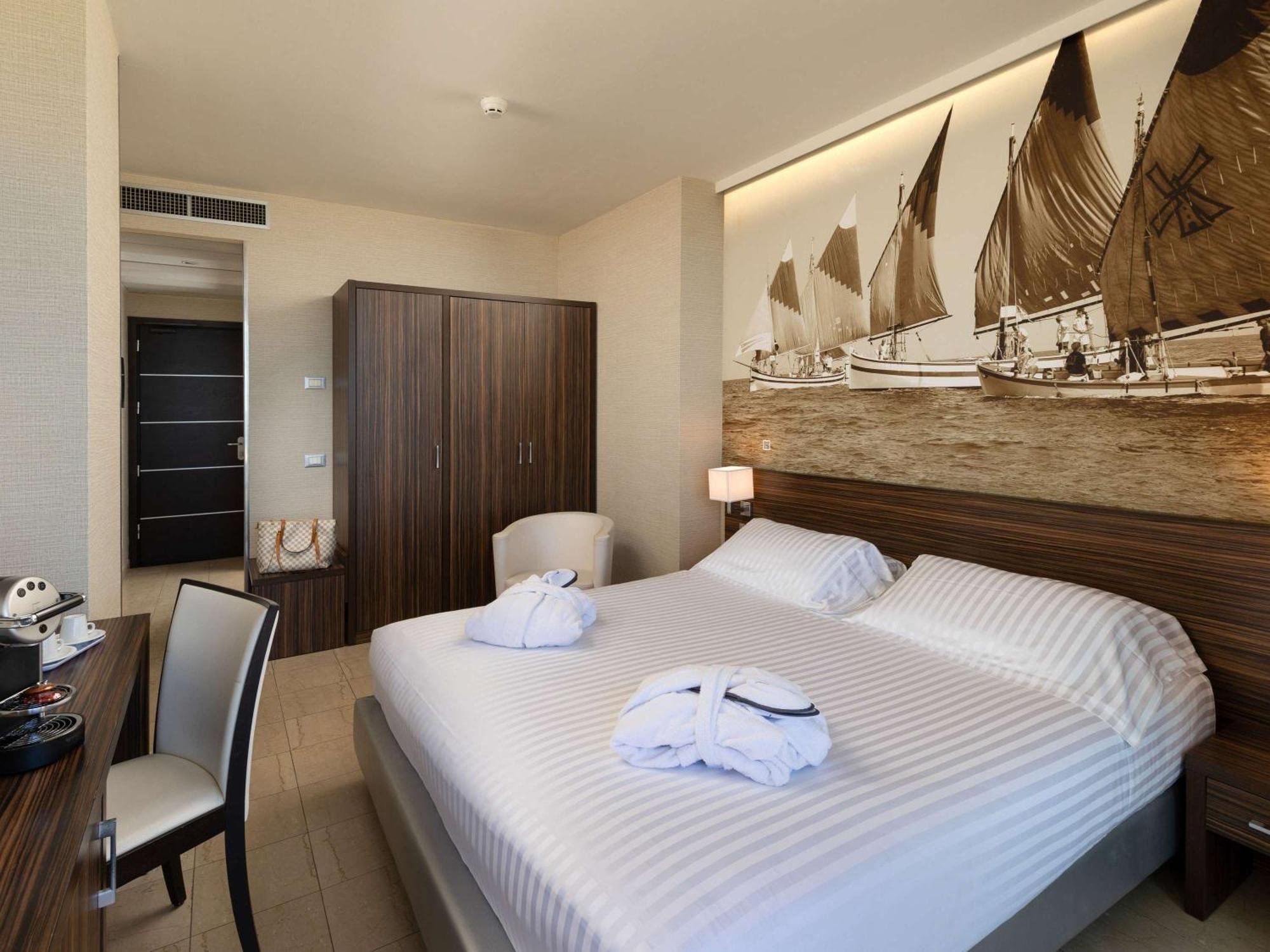 Mercure Lungomare 4* Rimini